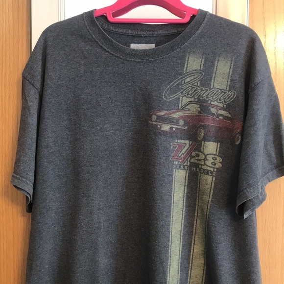 Camaro Z28 short sleeve XL tee shirt. Grey with yellow stripe and red - Picture 3 of 7
